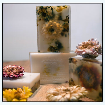 CASHMERE & MUSK Donkey's Milk And Organic Oil Floral 4oz